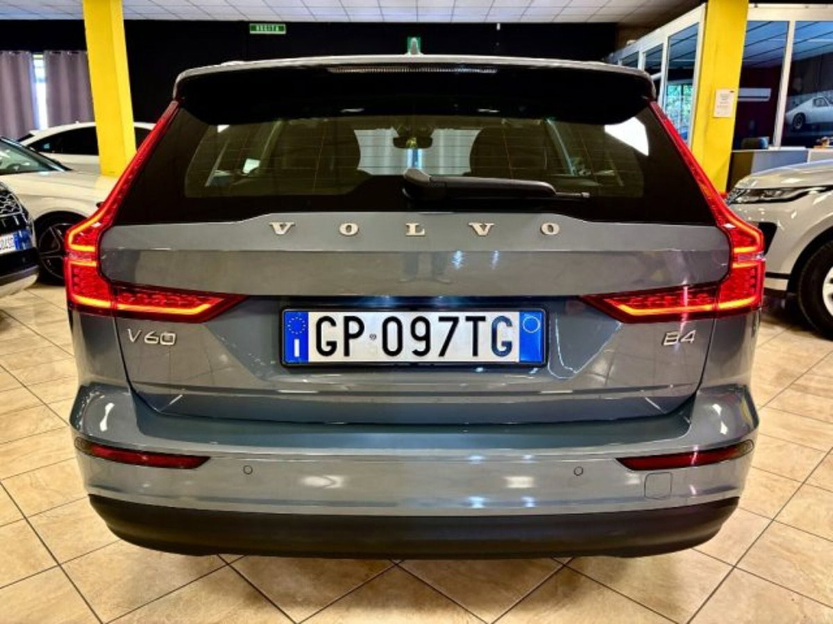 Volvo V60 B4 (d) automatico Core (5)