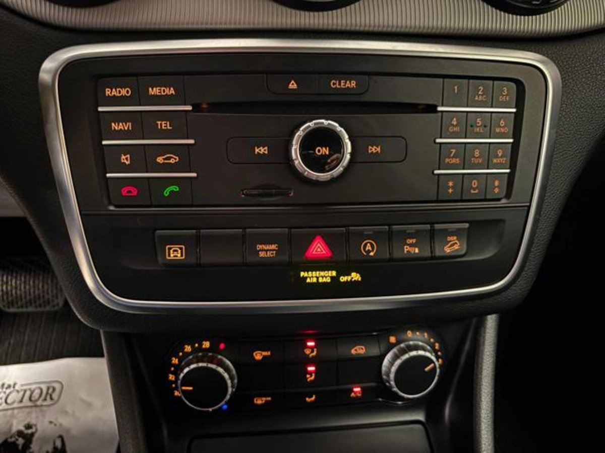 Mercedes-Benz GLA SUV 220 d Automatic 4Matic Sport (14)