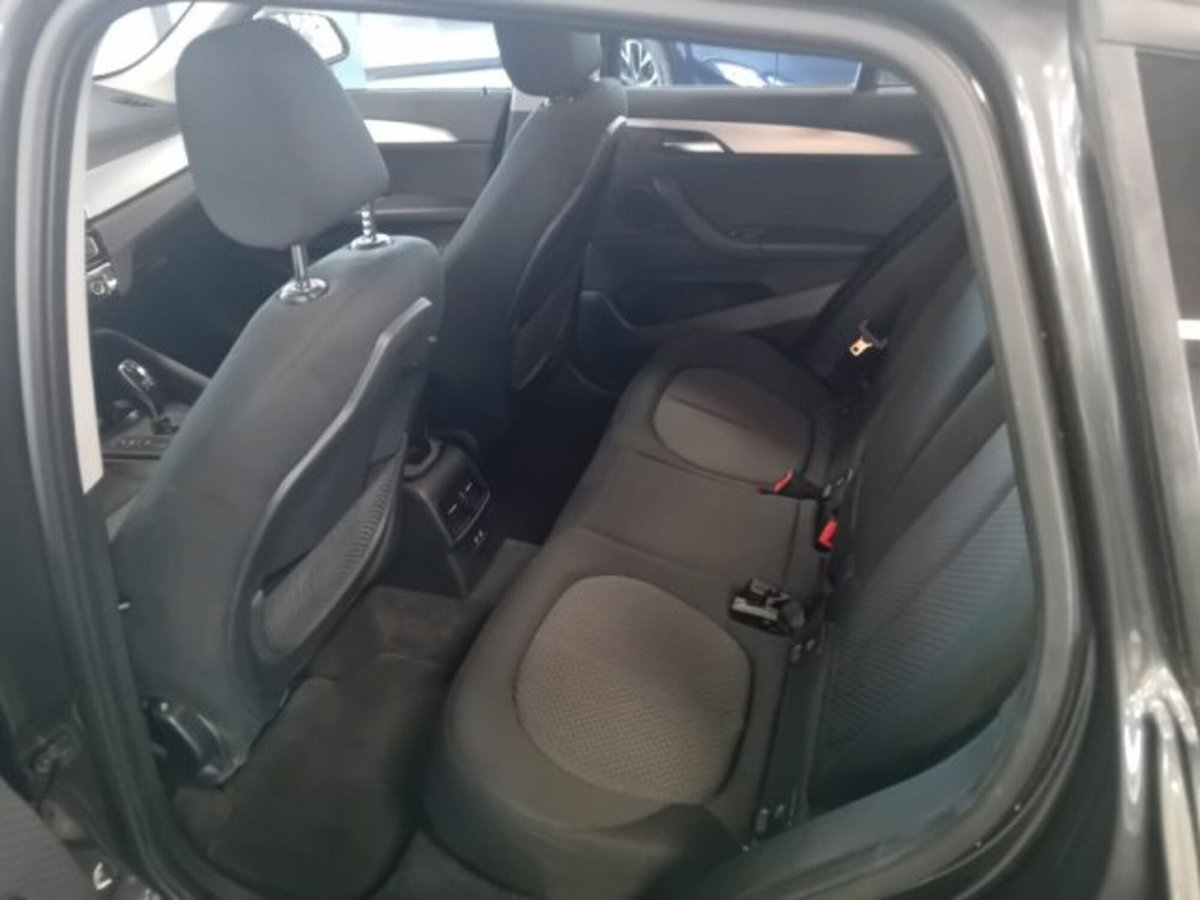 BMW X1 sDrive20d Business Advantage (13)