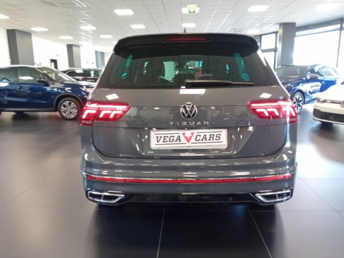 Volkswagen Tiguan 1.5 TSI 150 CV DSG ACT R-Line (5)