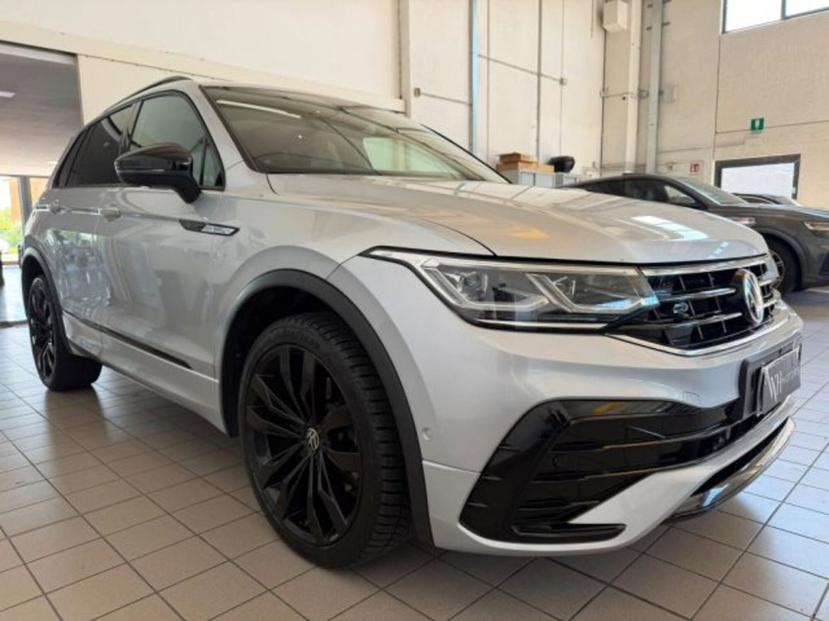 Volkswagen Tiguan Allspace 2.0 TDI 200 CV SCR DSG 4MOTION R-Line (3)