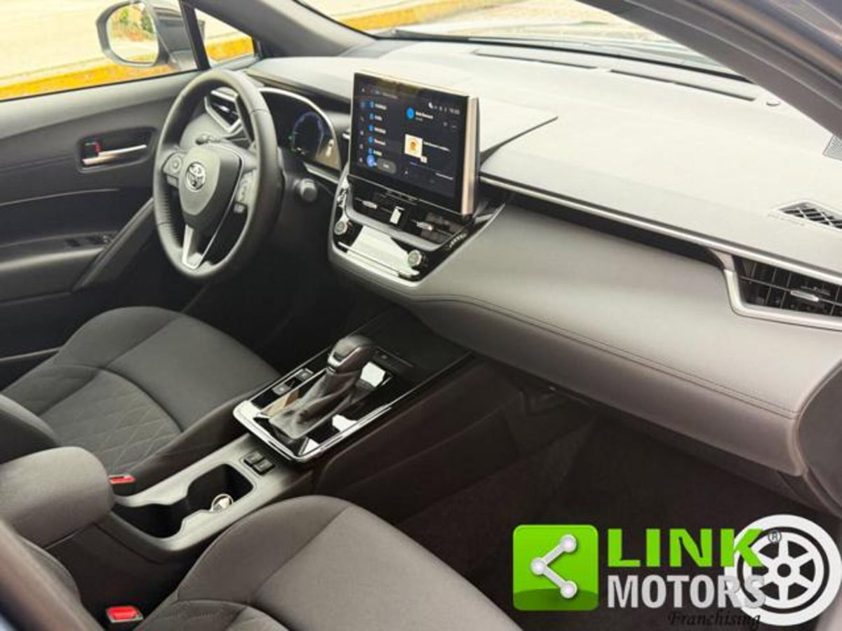 Toyota Corolla Cross 1.8h Icon fwd 140cv e-cvt (14)