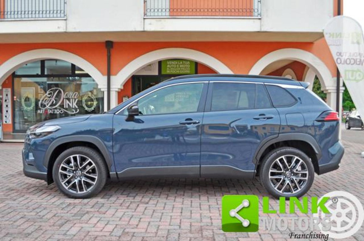 Toyota Corolla Cross 1.8h Icon fwd 140cv e-cvt (2)
