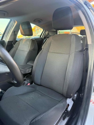 Alfa Romeo Giulietta 1.6 JTDm-2 Progression (16)