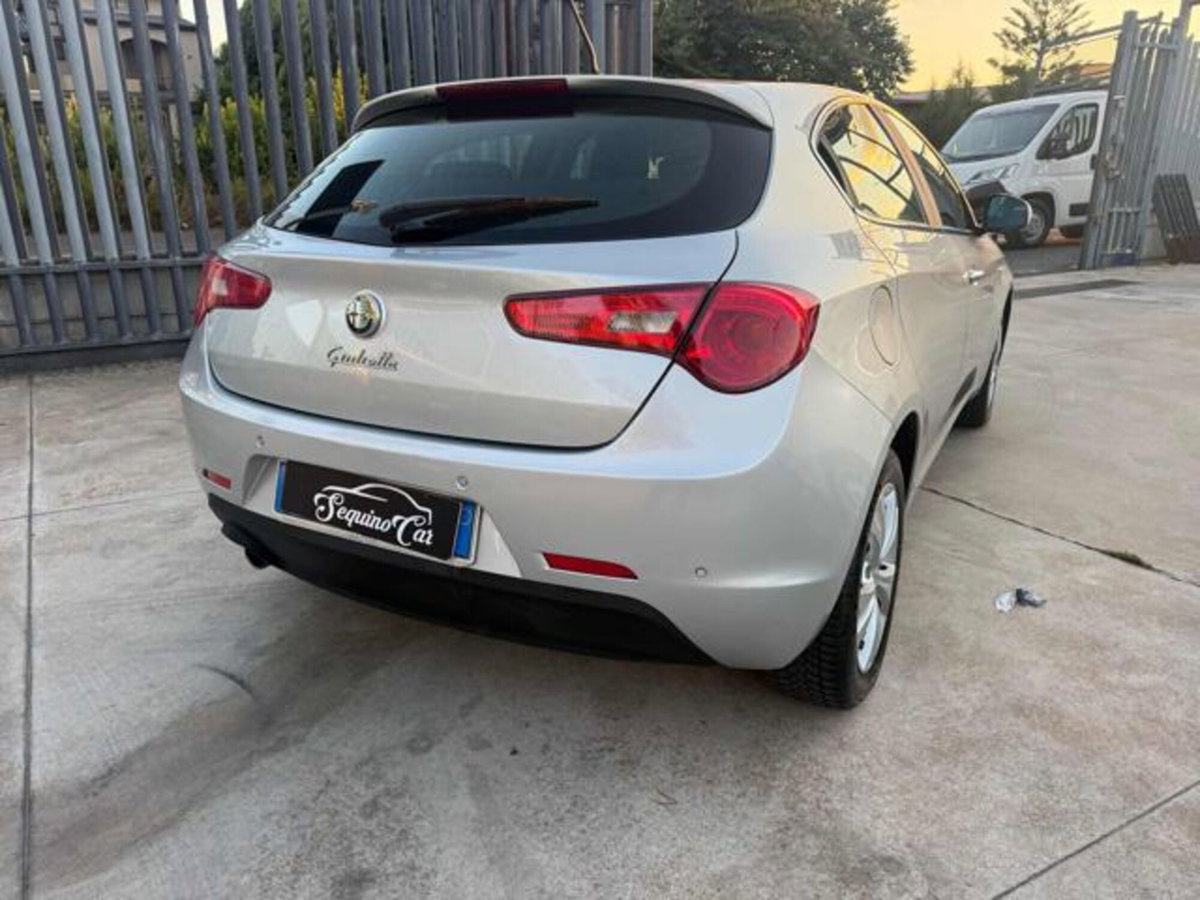 Alfa Romeo Giulietta 1.6 JTDm-2 Progression (6)