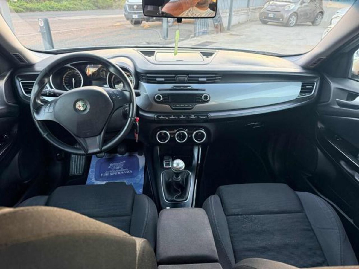 Alfa Romeo Giulietta 1.6 JTDm-2 Progression (9)