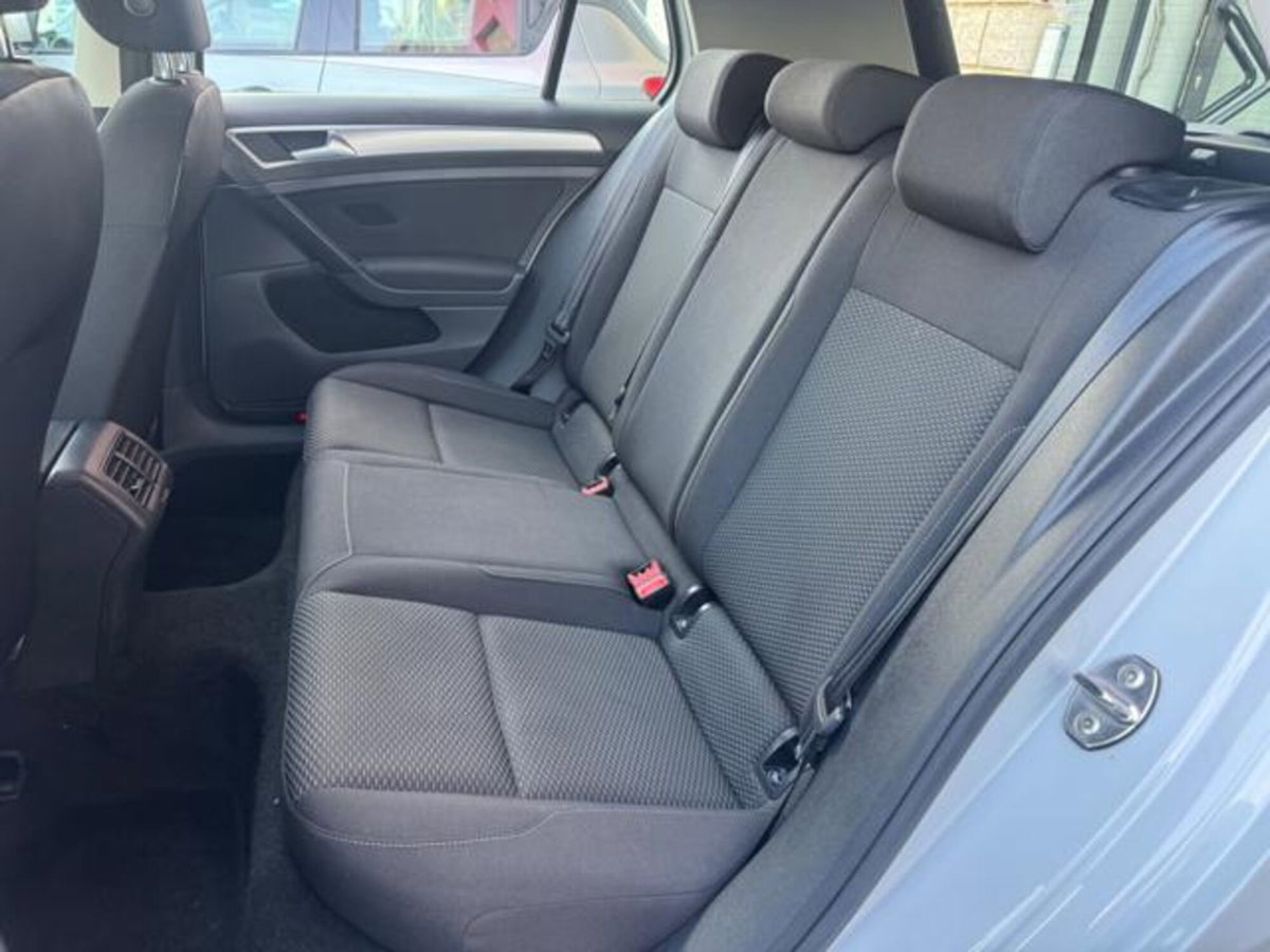 Volkswagen Golf 1.0 TSI 85 CV 5p. Trendline BlueMotion Technology (11)