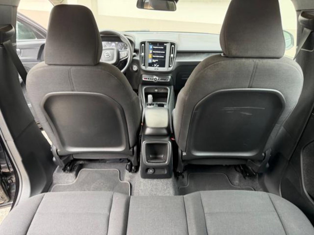 Volvo XC40 T2 Geartronic Momentum Core (11)