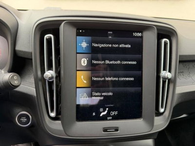 Volvo XC40 T2 Geartronic Momentum Core (13)