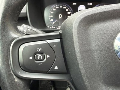 Volvo XC40 T2 Geartronic Momentum Core (15)