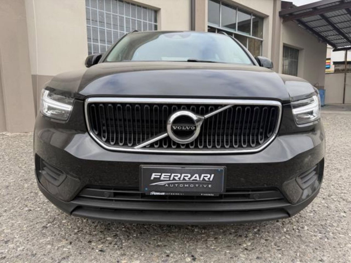 Volvo XC40 T2 Geartronic Momentum Core (2)