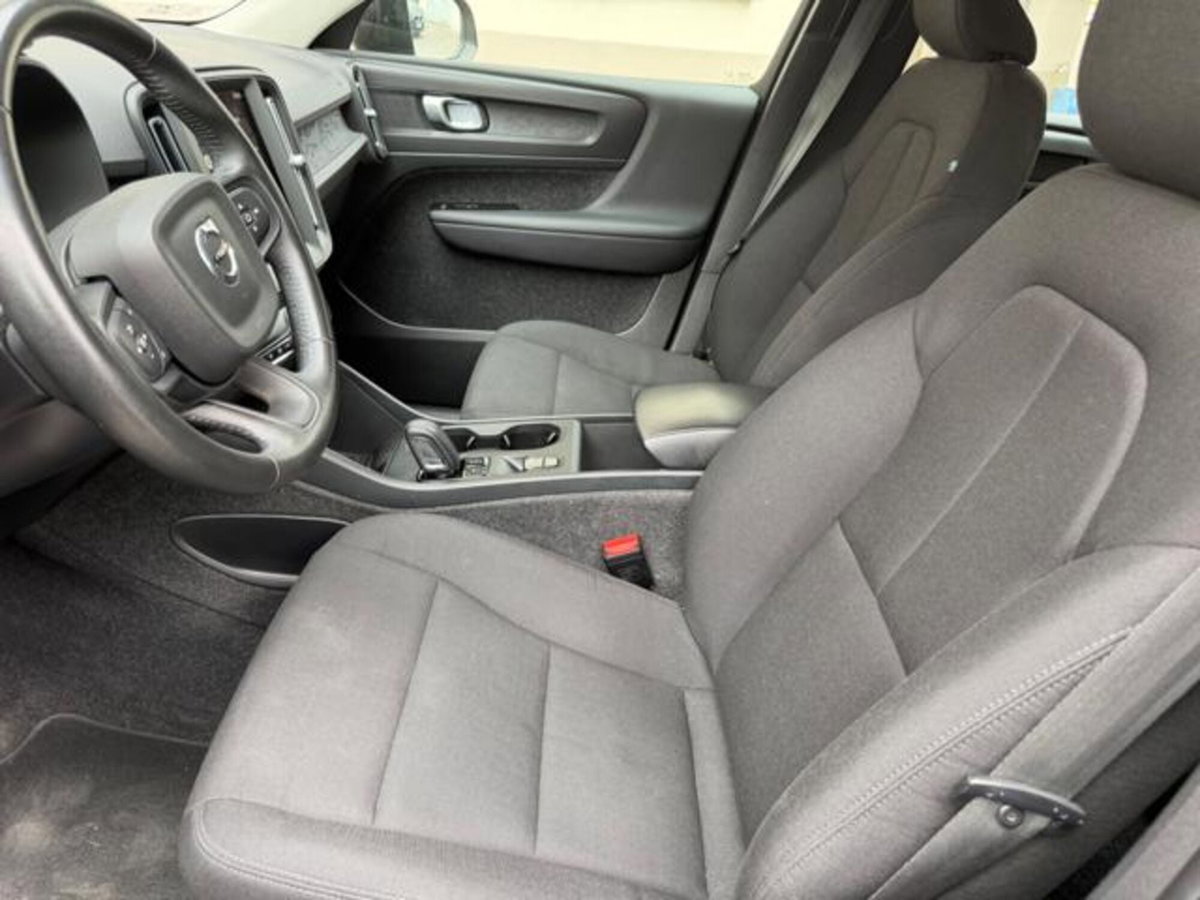 Volvo XC40 T2 Geartronic Momentum Core (8)