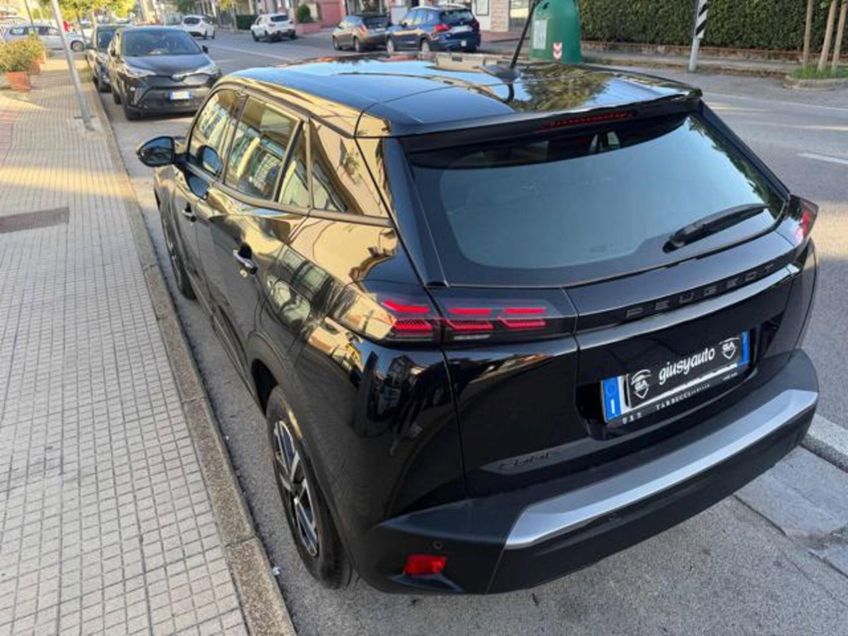 Peugeot 2008 1.2 puretech Active s&s 100cv (4)