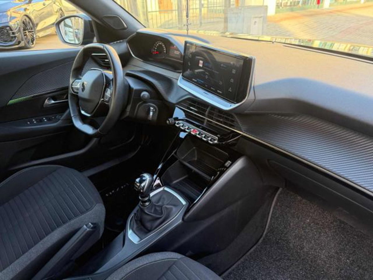 Peugeot 2008 1.2 puretech Active s&s 100cv (8)