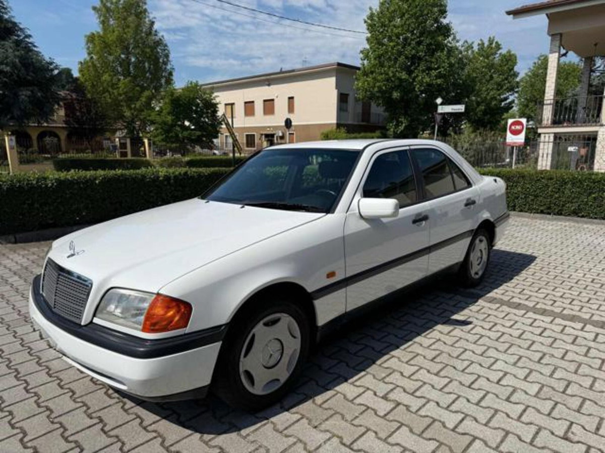 Mercedes-Benz Classe C 180 cat Classic