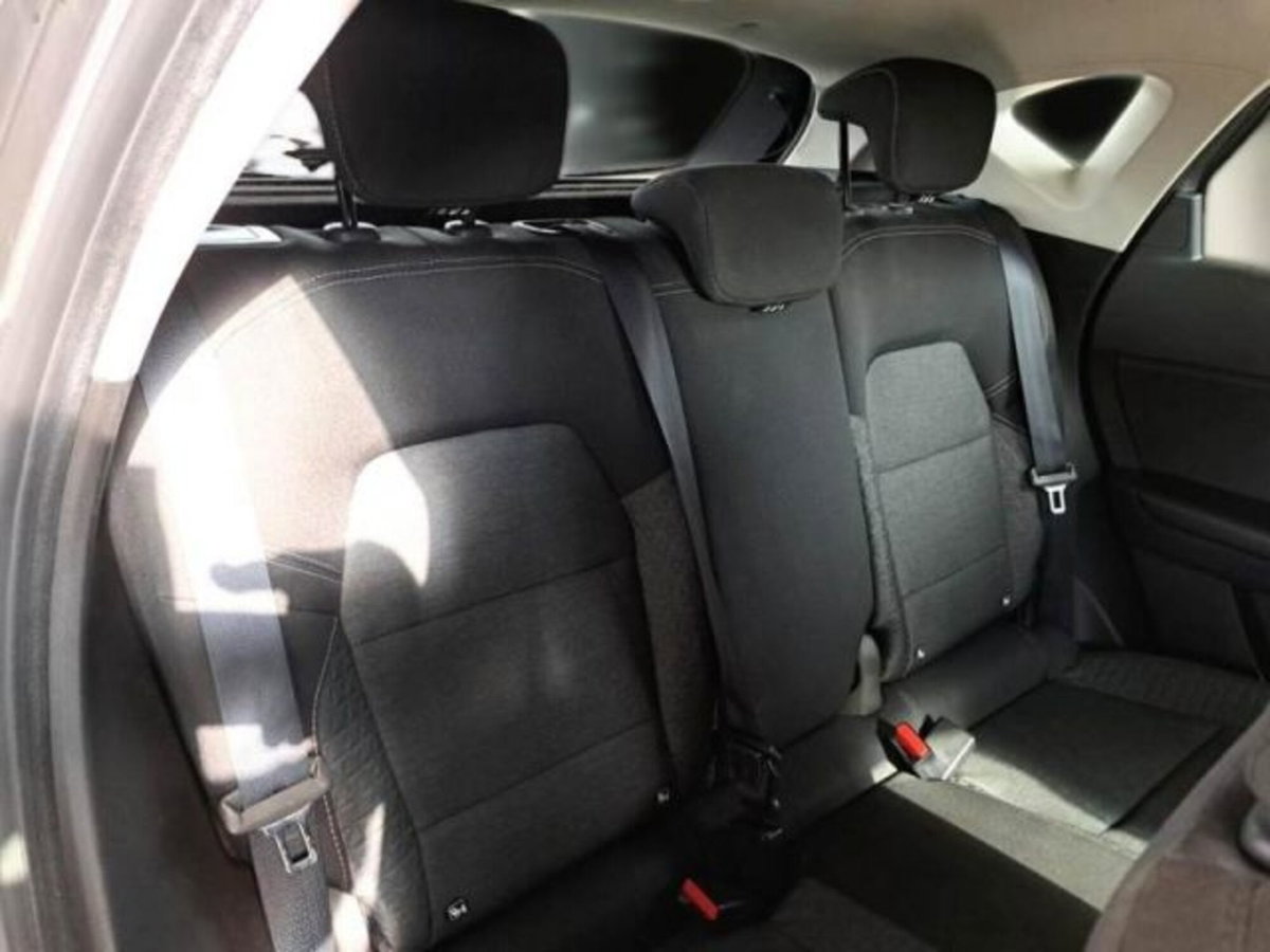Renault Captur TCe 12V 90 CV Business (13)
