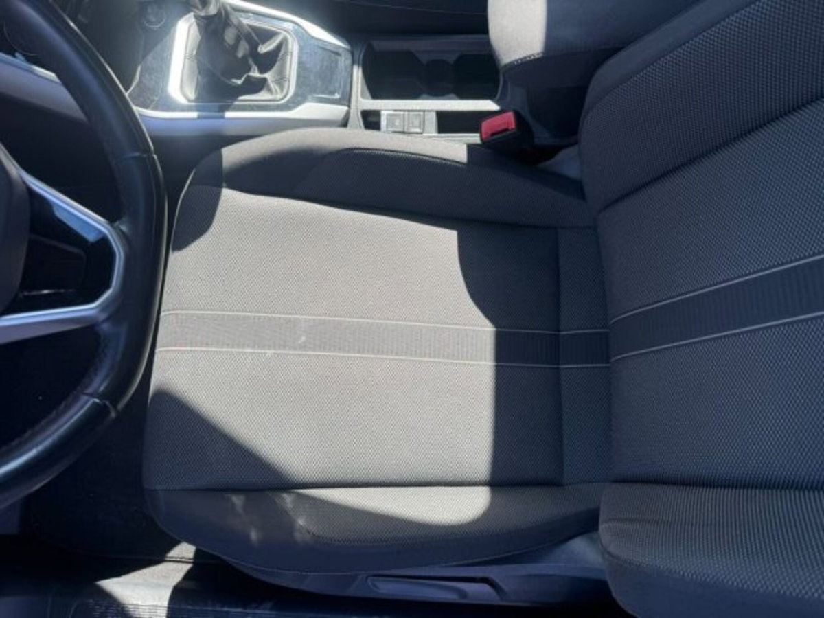Volkswagen T-Roc 2.0 tdi Life 115cv (8)