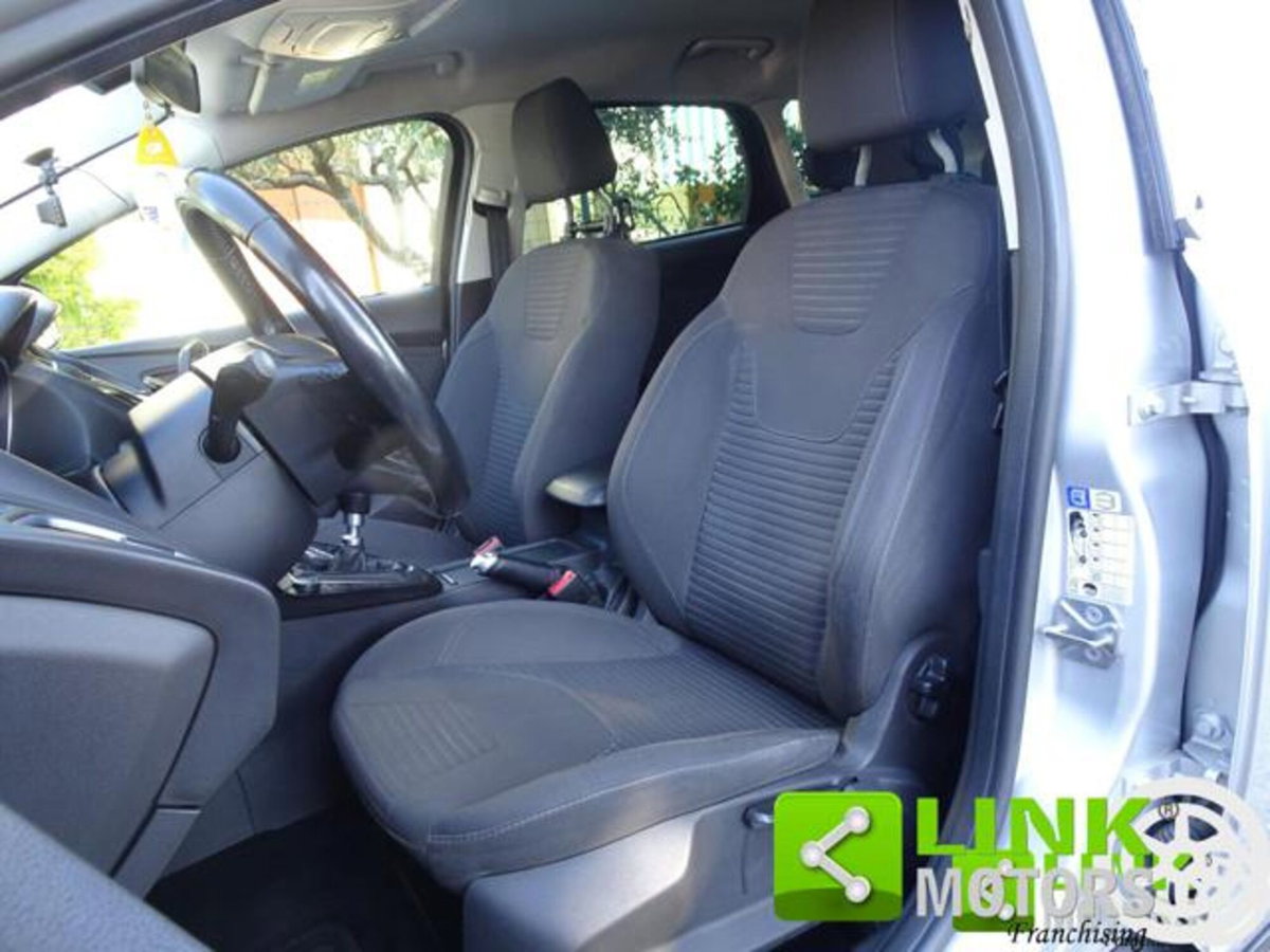 Ford Focus Station Wagon 1.5 TDCi 120 CV Start&Stop SW Titanium (12)