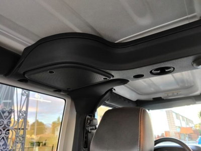 Jeep Wrangler 2.8 CRD DPF Sahara Auto (16)