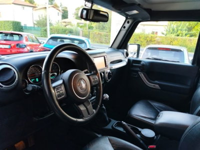 Jeep Wrangler 2.8 CRD DPF Sahara Auto (8)
