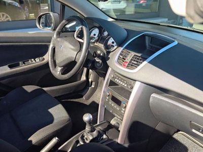 Peugeot 207 Cabrio HDi 110CV CC Tecno (10)