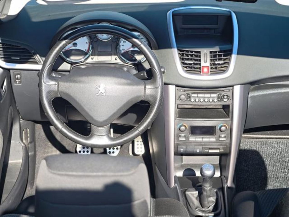 Peugeot 207 Cabrio HDi 110CV CC Tecno (13)