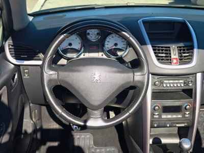 Peugeot 207 Cabrio HDi 110CV CC Tecno (9)