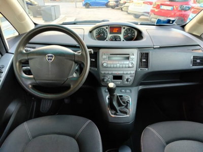 Lancia Musa 1.3 Mjt 95 CV DFN Gold (10)