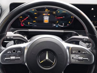 Mercedes-Benz GLA SUV 200 d Automatic Premium (18)