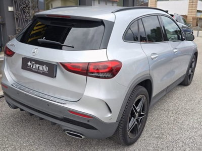 Mercedes-Benz GLA SUV 200 d Automatic Premium (4)
