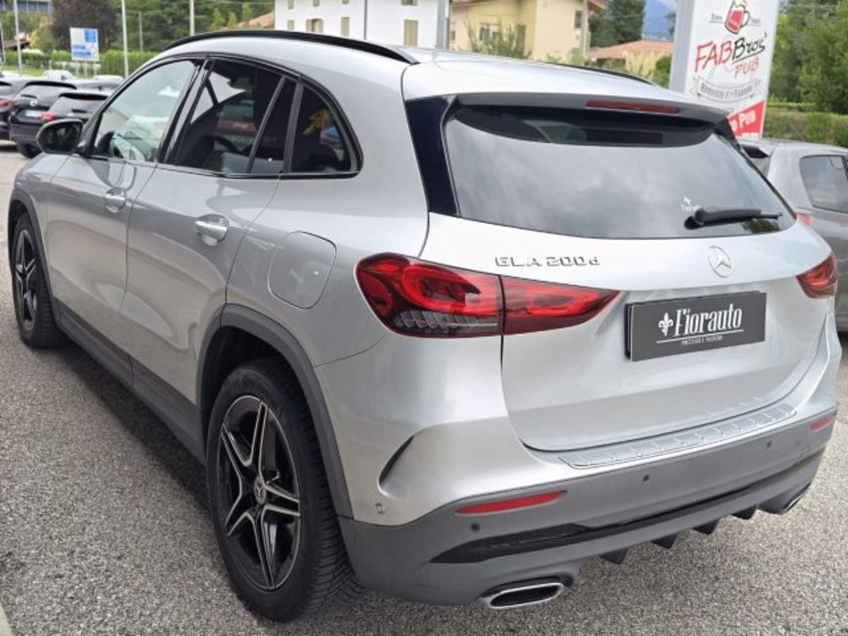 Mercedes-Benz GLA SUV 200 d Automatic Premium (6)