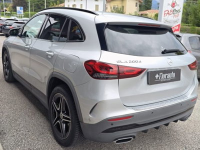 Mercedes-Benz GLA SUV 200 d Automatic Premium (6)