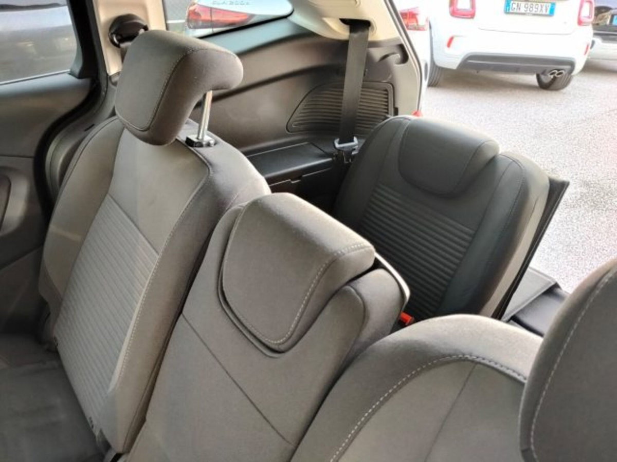 Ford C-Max 1.5 TDCi 120CV Start&Stop Titanium (13)