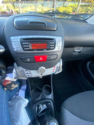 Toyota Aygo 1.0 12V VVT-i 5 porte Active Connect (11)