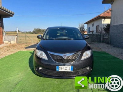 Lancia Ypsilon 1.2 69 CV 5 porte GPL Gold Plus (2)