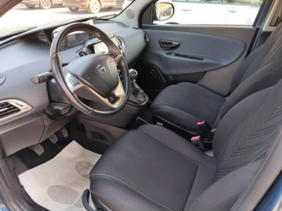 Lancia Ypsilon 1.0 FireFly 5 porte S&S Hybrid Ecochic Gold (6)