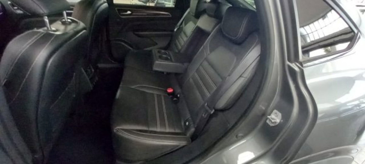 Renault Arkana Hybrid E-Tech 145 CV Engineered (10)