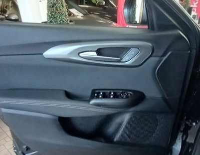 Alfa Romeo Tonale 1.3 phev Sprint Q4 280cv at6 (20)