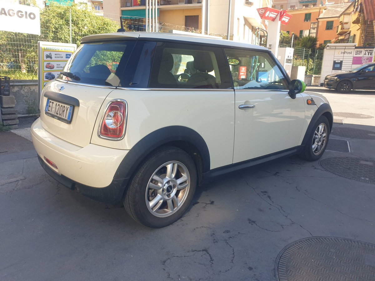 MINI Mini 1.6 16V One (55kW) (13)