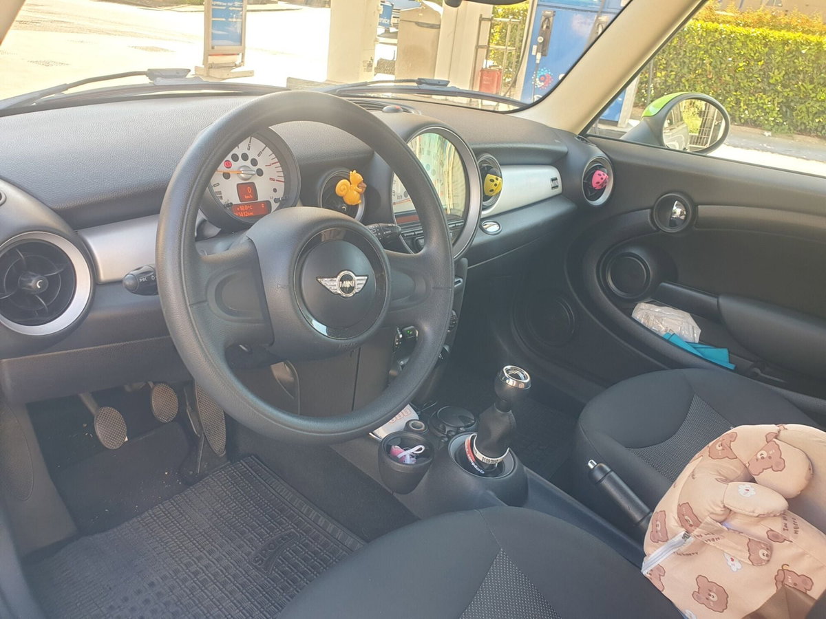 MINI Mini 1.6 16V One (55kW) (4)