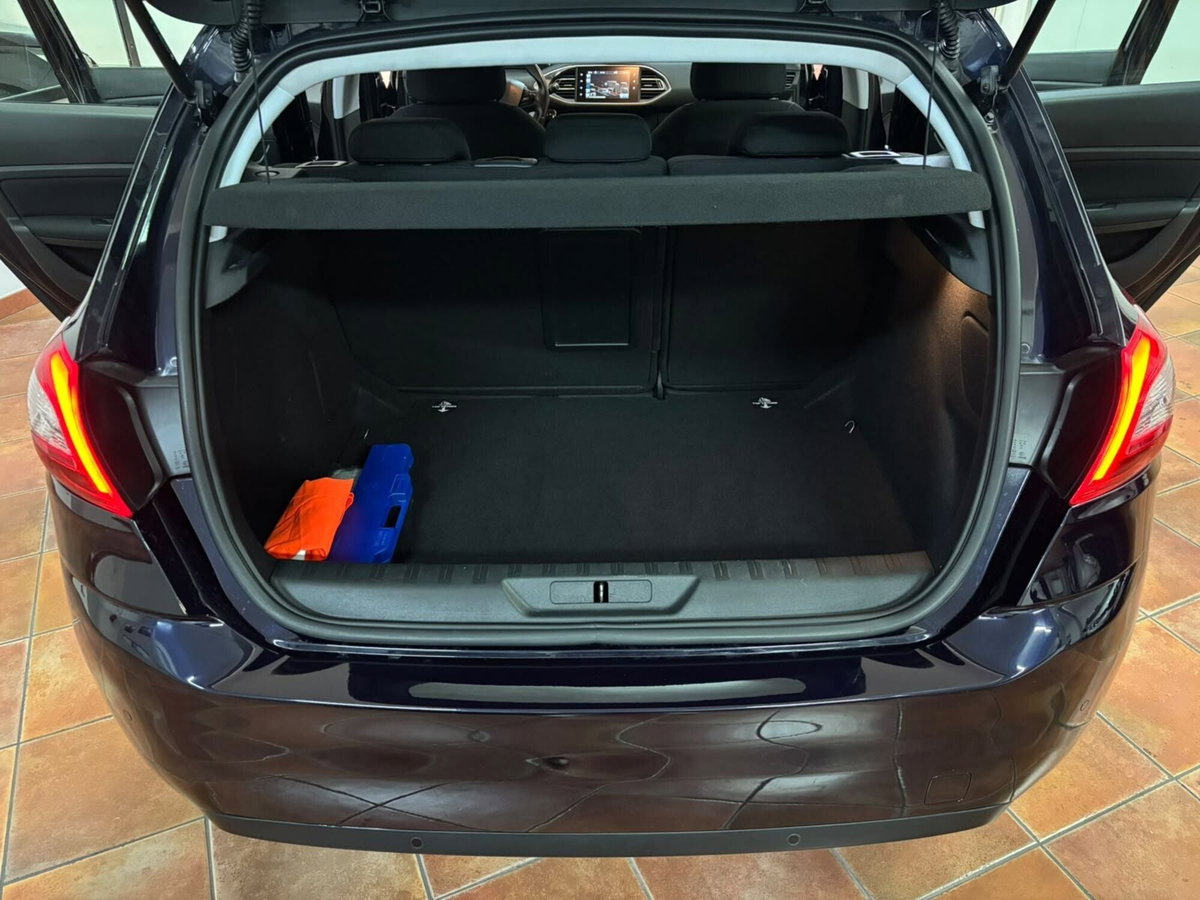 Peugeot 308 BlueHDi 100 S&S Active (14)