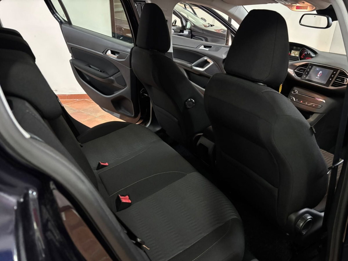 Peugeot 308 BlueHDi 100 S&S Active (19)