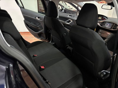Peugeot 308 BlueHDi 100 S&S Active (19)