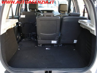 Renault Scenic E-Tech Electric 1.5 dCi 110CV Luxe (16)