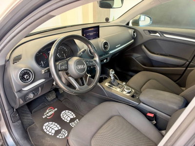 Audi A3 Sportback 30 g-tron S tronic Admired (9)