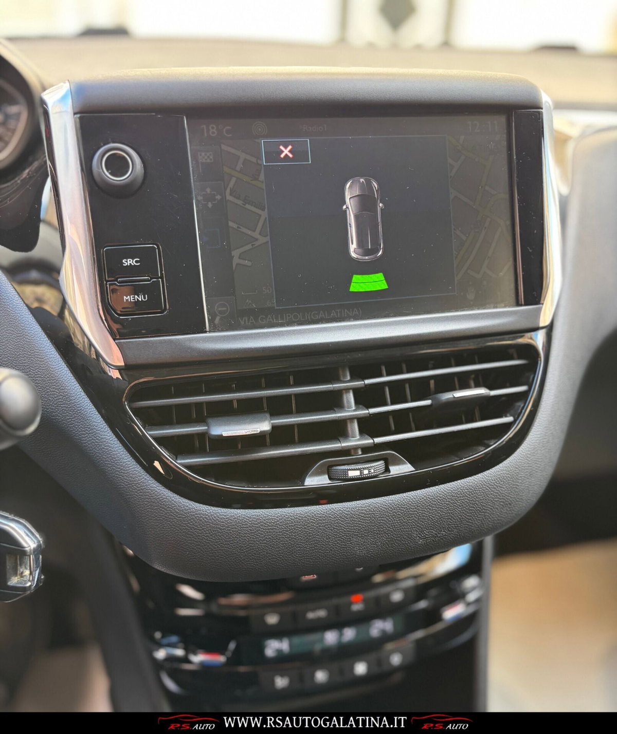 Peugeot 208 82 5 porte Allure (8)
