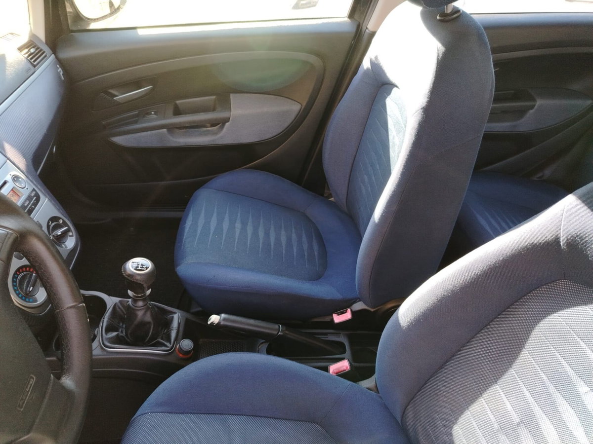 Fiat Grande Punto 1.4 5 porte Dynamic Natural Power (6)