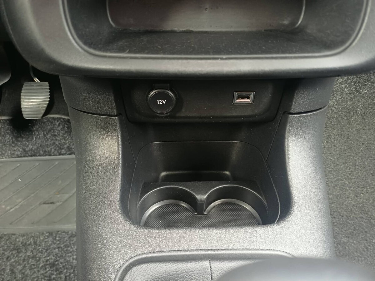 Citroen C3 BlueHDi 100 S&S Feel Pack (15)