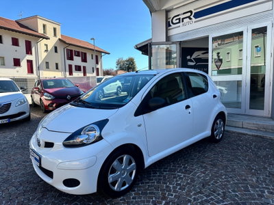 Toyota Aygo 1.0 12V VVT-i 5 porte Sol Connect usata