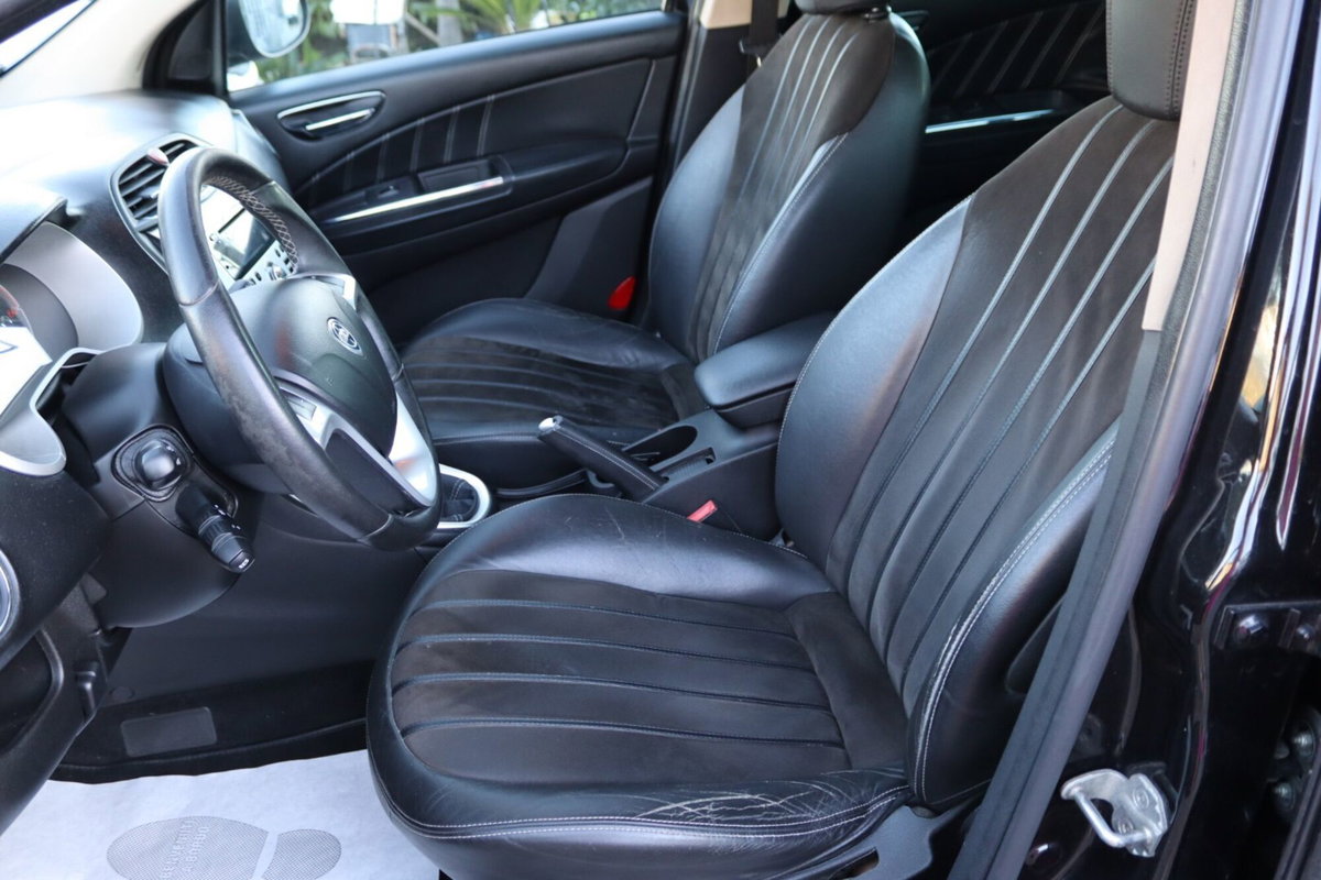 Lancia Delta 1.6 MJT DPF Platino (11)